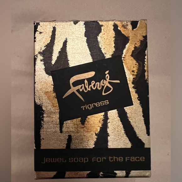 Lot of 3 vintage: Fabergé Tigress, Sportsman Horse talc, Carven Ma Griffe talc - Picture 2 of 14